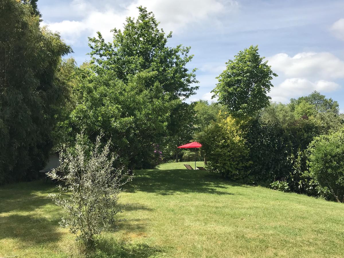 Bed and Breakfast Les Arbres Rouges Suce-sur-Erdre Екстер'єр фото